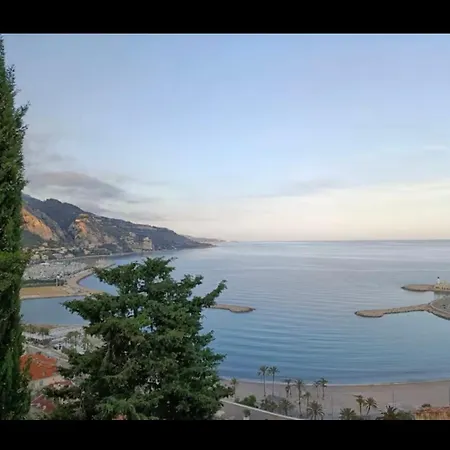 Daire Dans Classee Avec Piscine