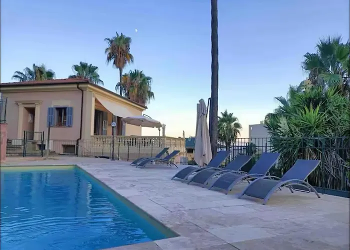 Dans Classee Avec Piscine Apartmán Menton