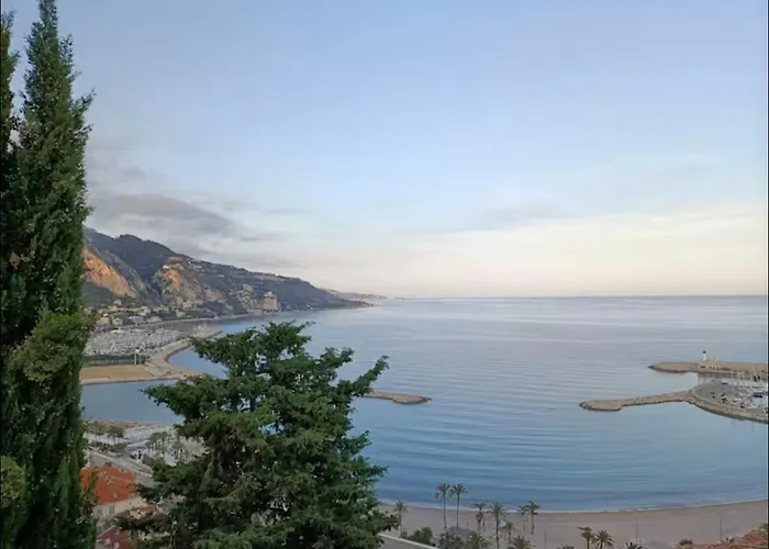 Lägenhet Dans Classee Avec Piscine