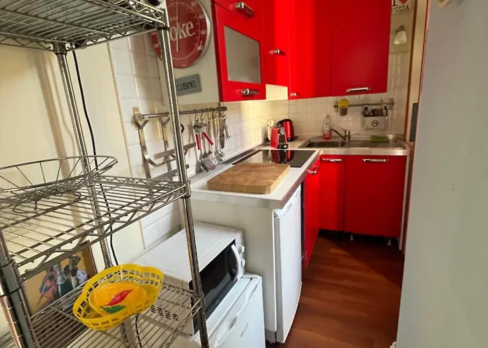 Dans Classee Avec Piscine Menton